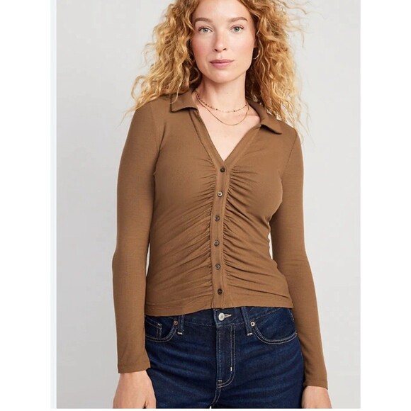 Old navy Blouse Fitted Button Down Tan Carmel Stretchy Shirt Size XL New Top - Picture 1 of 8